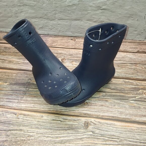 Kids Navy Blue Crocs Boots Size M4/W6 - Picture 1 of 5
